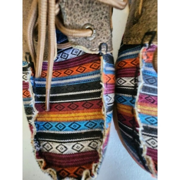 Twisted X Womens Boat Shoe Driving Moc Aztec Print Sz 9.5 See pics for condition - Picture 2 of 8
